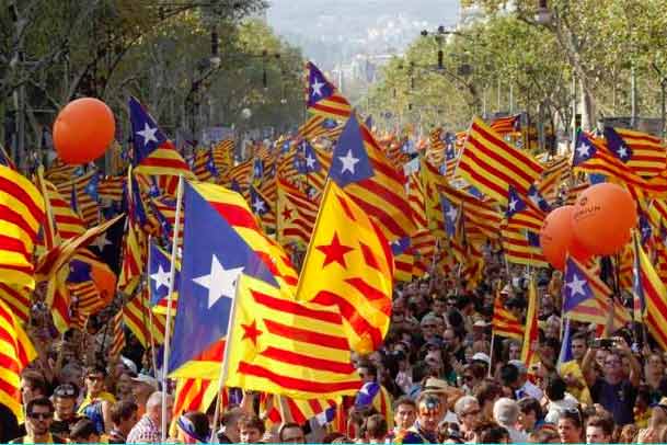 Los catalanes han previsto para el 9 de noviembre una consulta para conocer si pueden ser un Estado al margen de España.  (Foto: lainformacion.com)