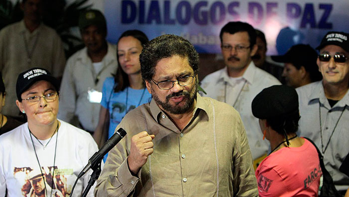 Las FARC afirmaron que la entrega de armas no forma parte de la agenda de paz. (Foto: Archivo)