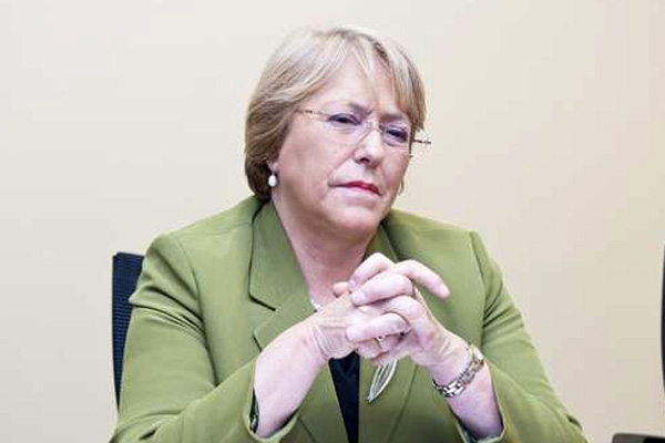 Bachelet afirma que detenciones son un paso importante para esclarecer atentados. (Foto: La Tercera)