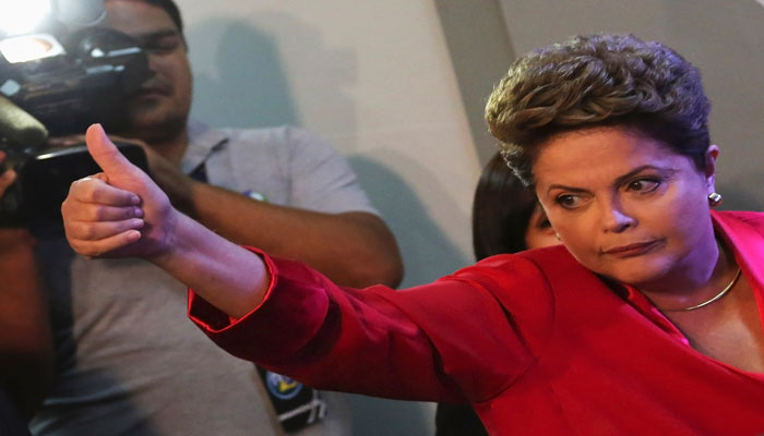 Rousseff visitó a familias brasileñas (Foto:Reuters)