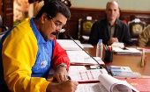 El presidente Nicolás Maduro firmó este jueves cinco nuevas leyes habilitantes. (Foto: AVN)