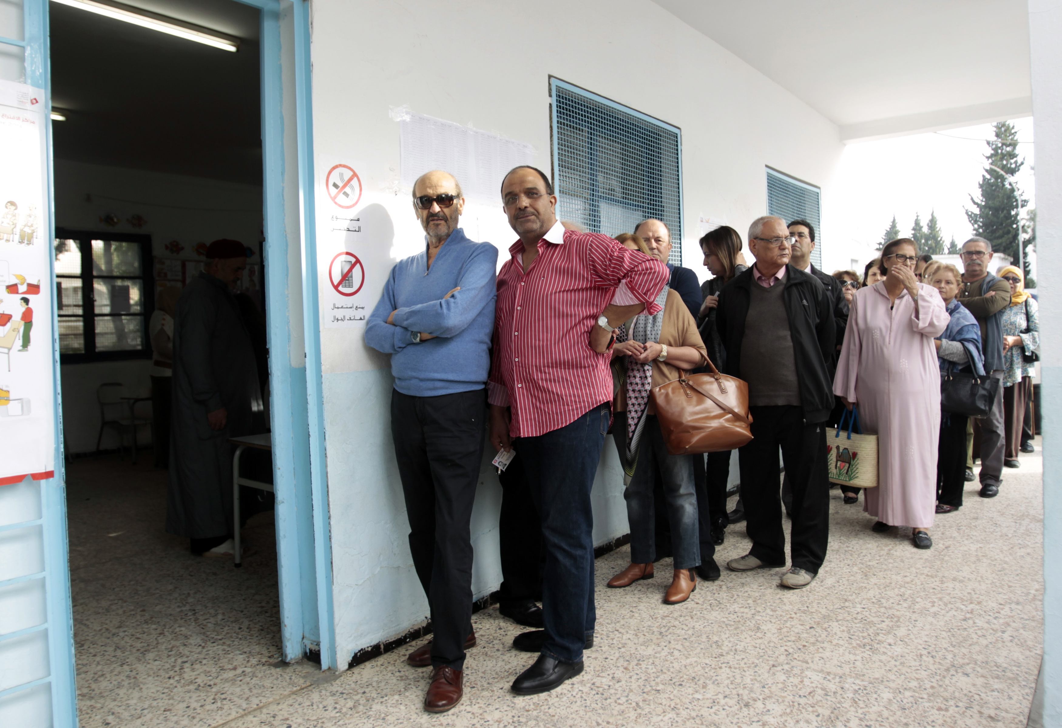 Se prevé que los colegios electorales cierren a las 17H00 GMT (Foto: Reuters)