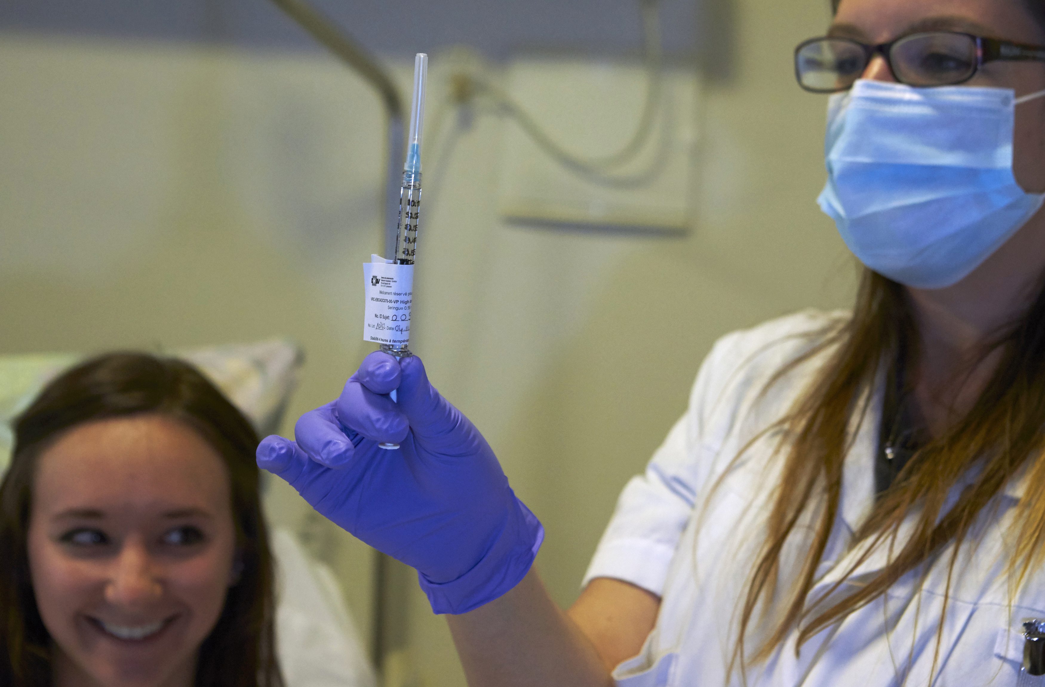 En la vacuna que se prueba en Ginebra tampoco se observaron efectos secundarios preocupantes.
