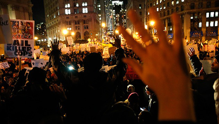 Los protestantes reclaman el abuso de poder. (Foto: Reuters)