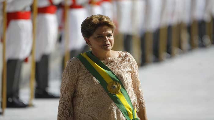 La jefa de Estado ratificó su compromiso con realizar los cambios necesarios en Brasil durante su nuevo mandato