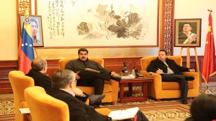 Maduro se reunión con representantes bancarios y empresariales de China