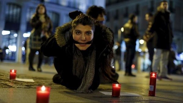 As New Law Bites, Spain Set For 'Peaceful Disobedience ... - 600 x 340 jpeg 30kB