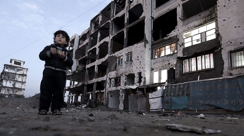 En la actualidad, la ciudad se encuentra totalmente devastada. Muchas de las casas de los palestinos destruidas durante el bombardeo representaba el total de su riqueza.