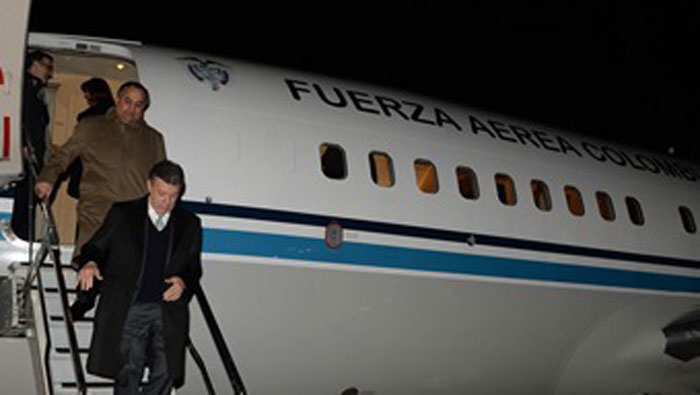 Juan Manuel Santos arribó a Francia este jueves