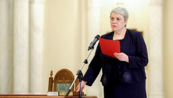 Sevil Shhaideh is sworn in for the position of minister for regional administration and public administration, in Bucharest.