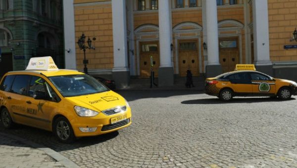 Russian taxi cabs in Moscow