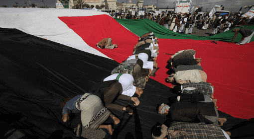 Miles de personas se movilizan en Yemen en apoyo a Palestina