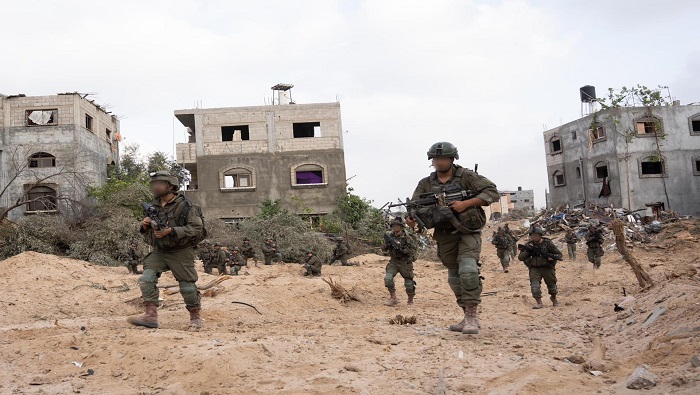 Los efectivos de las fuerzas de ocupación dispararon contra un grupo de jóvenes palestinos