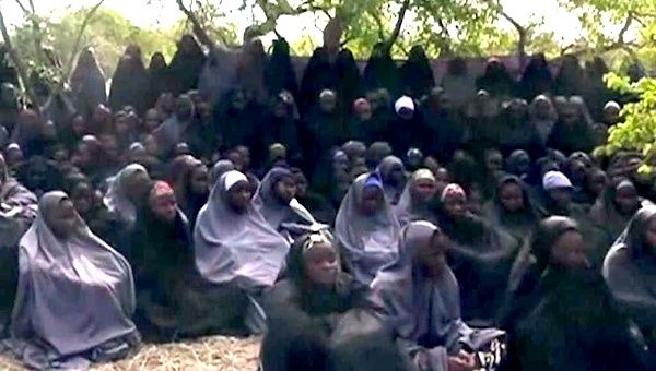 Al menos 77 de las jóvenes secuestradas fueron identificadas por sus padrex tras un video divulgado el lunes por los secuestradores del grupo islámico Boko Haram. (Foto: Archivo)