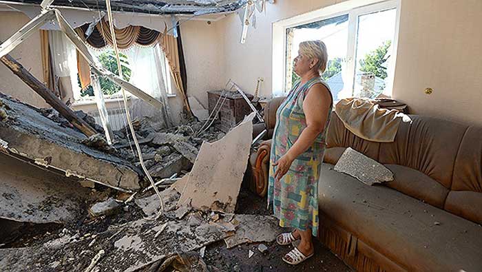 Los enfrentamientos entre federalistas y el Ejército ucraniano han ocasionado numerosas muertes y daños de consideración contra las infraestructuras de Lugansk y Donetsk (RIA NOVOSTI)