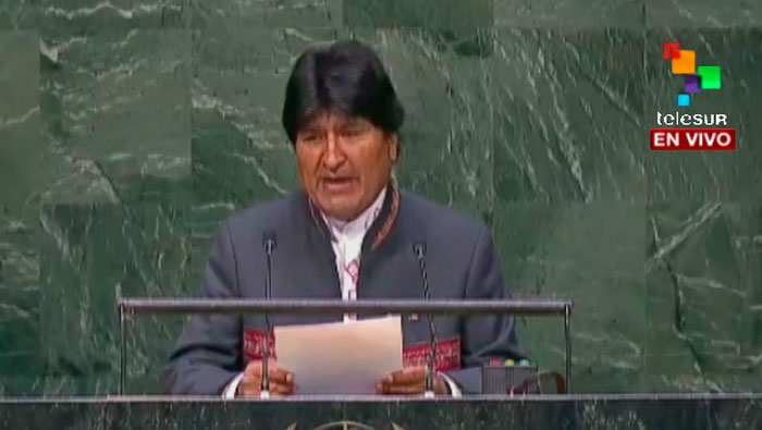 Morales llamó a luchar contra la pobreza y la discriminación de los pueblos indígenas. (Foto: teleSUR)