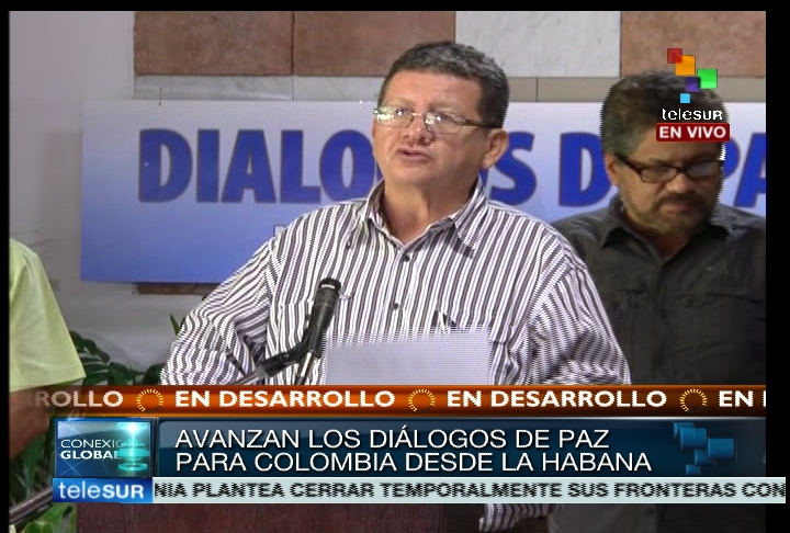 El representante de las Farc, Pablo Catatumbo, asegura que es urgente un cese bilateral del fuego