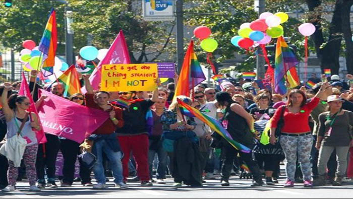 En la primera marcha del Orgullo Gay en 2010 hubo 150 heridos (Foto: Teletica)