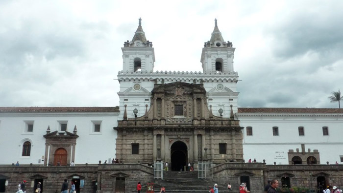 Imagen de la Iglesia de San Francisco en Quito, ciudad que compite por estar entre las siete ciudades maravilla del mundo. (Foto: Archivo)