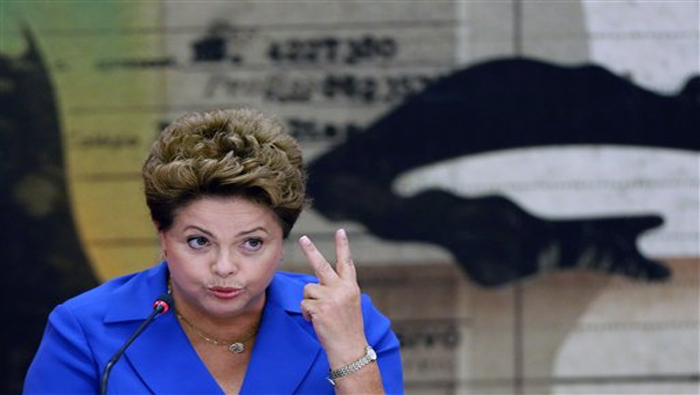 Rousseff aclaró que representantes del PT nunca se acercaron a Silva para pedir apoyo en segunda vuelta. (Foto: AP)