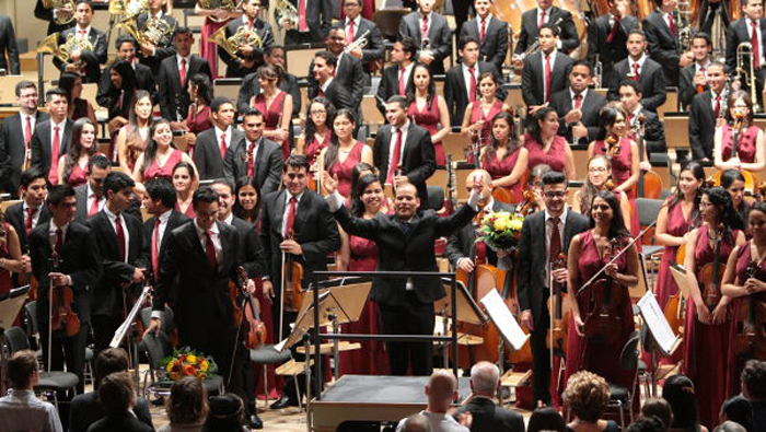 La orquesta brilló con música latinoamericana. (Foto: Correo del Orinoco)