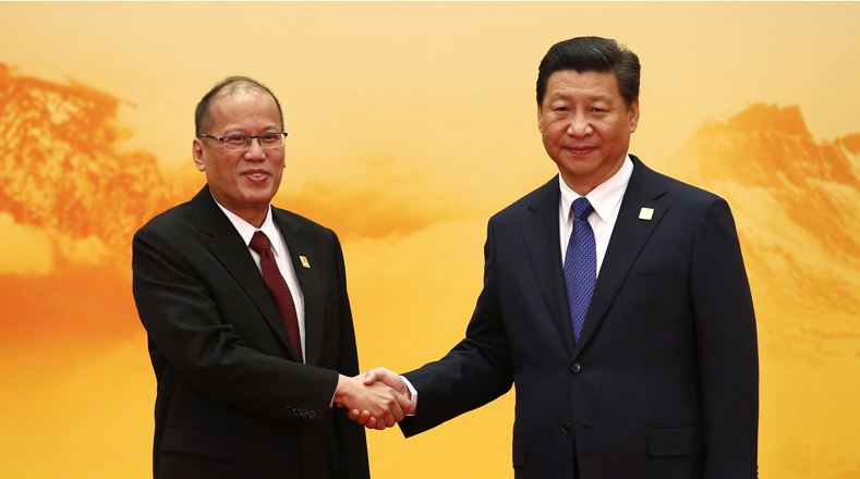 Presidente de Philipinas Benigno Aquino junto a mandatario chino. (Foto: Reuters)