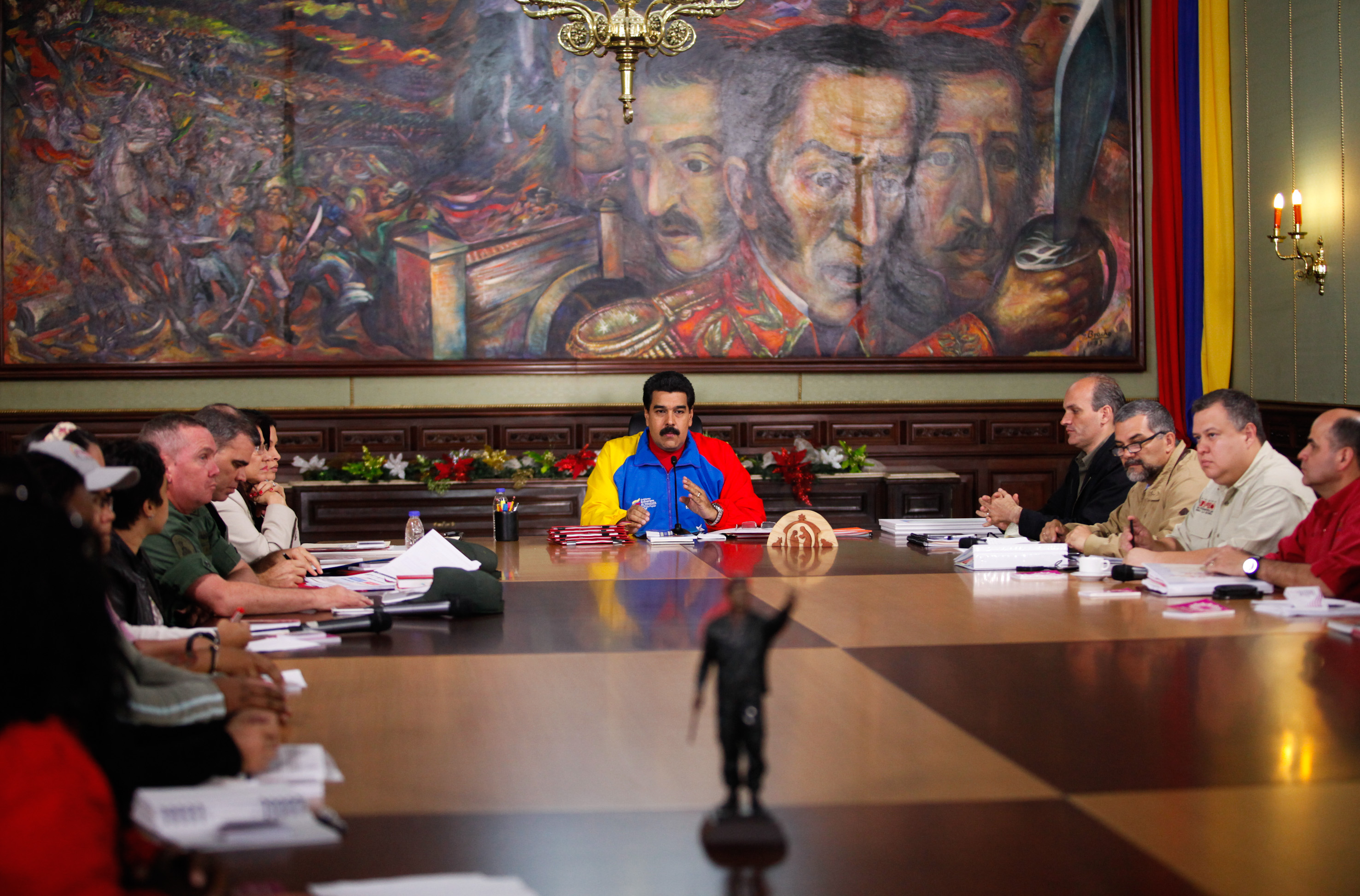 El dignatario venezolano firmó las leyes vía Habilitante. (Foto: AVN)