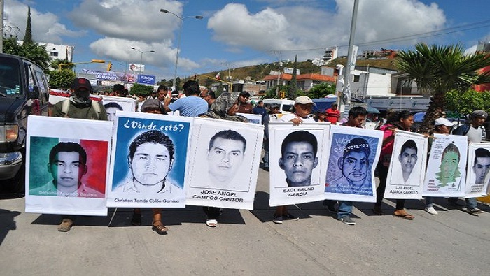 Los estudiantes exigen juicio político para el presidente de México, Enrique Peña Nieto (Foto: La Jornada)