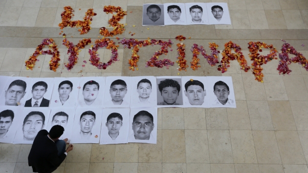 Padres de los normalistas desaparecidos mantienen la esperanza de encontrar con vida a sus hijos. (Foto: Reuters)