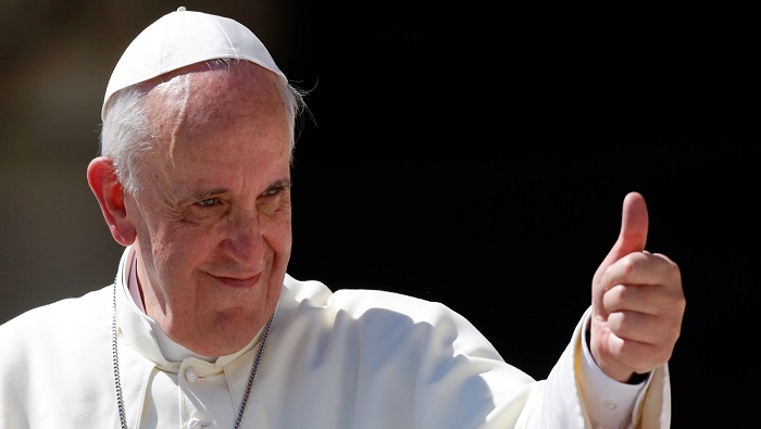 El sumo pontífice destinará el dinero del sorteo a ayudar a los más necesitados. (Foto: Archivo)