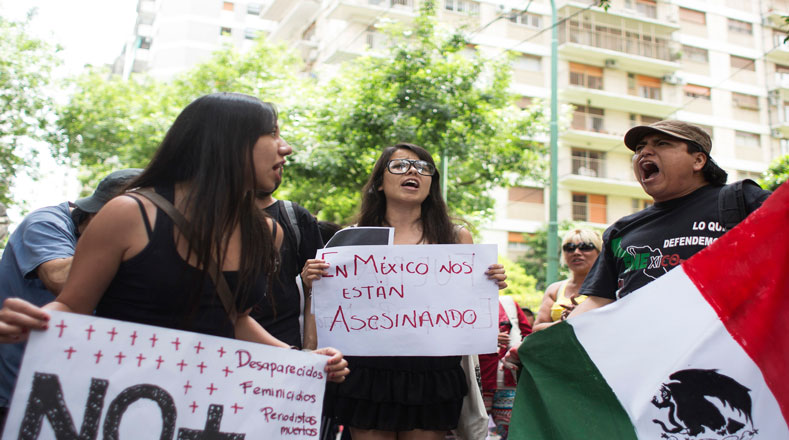 Argentina demanda justicia para los 43 normalistas