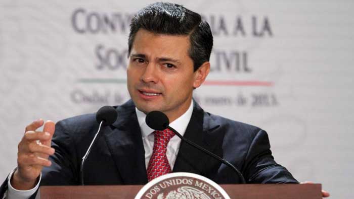 El presidente Peña Nieto atraviese una crisis de credibilidad por el caso Ayotzinapa (Archivo)