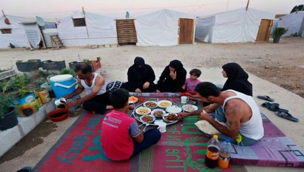 Urgen recursos para financiar el alimento a refugiados sirios