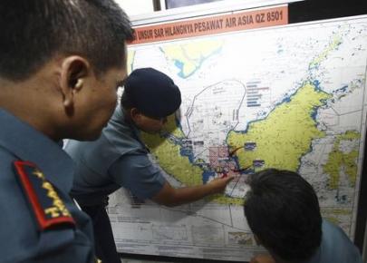 Este martes fueron reanudados los operativos de búsqueda del avión de AirAsia.