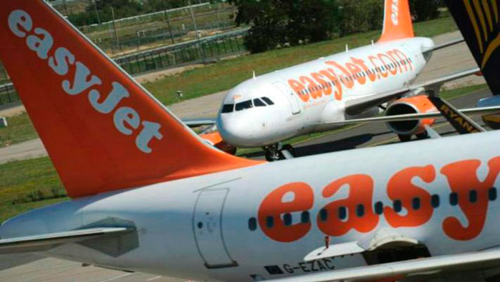 La aerolínea EasyJet canceló 30 por ciento de sus vuelos