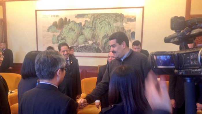 El jefe de Estado venezolano sostuvo encuentros con empresarios chinos y representantes de insticiones financieras