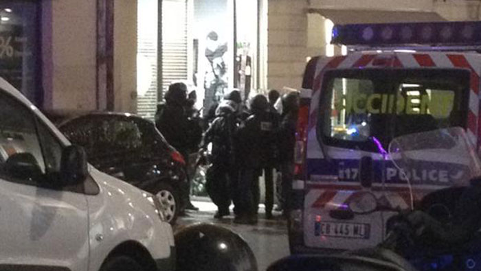 Equipo de intervención de la policía francesa durante la situación de rehenes en la joyería de Montpellier.