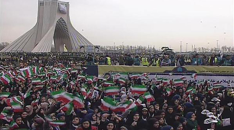 Miles de personas se congregaron para celebrar un año más de la Revolución Islámica.
