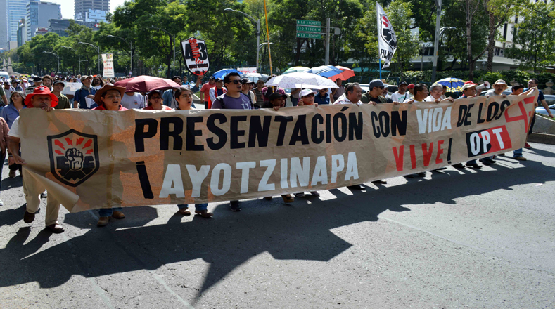 Persisten protestas por caso Ayotzinapa