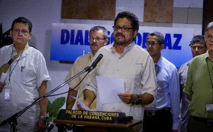 La delegación de paz de las FARC-EP responde a de la Calle y Jaramillo