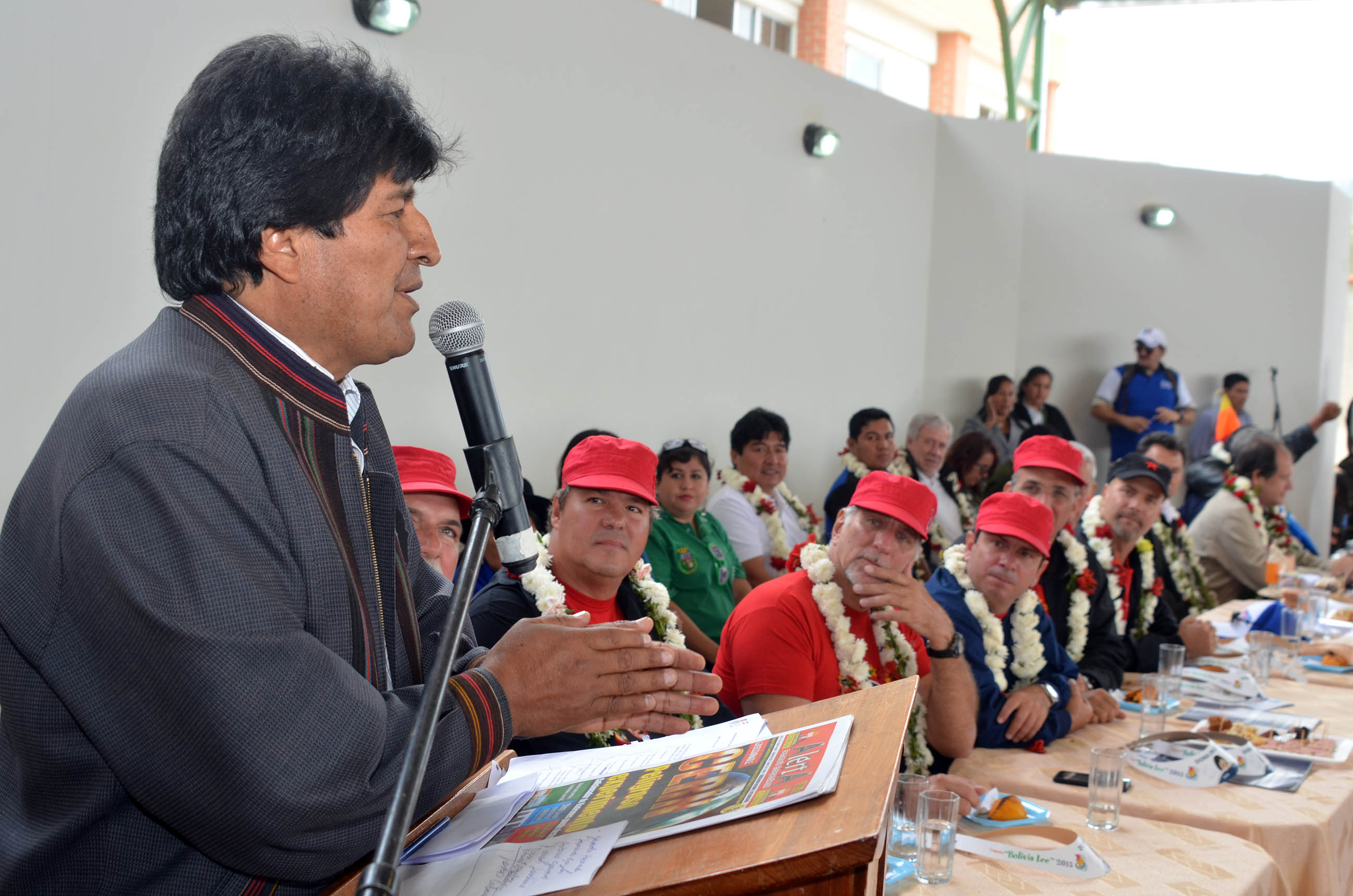 Morales espera que los movimientos sociales presenten propuestas para salvar el planeta.