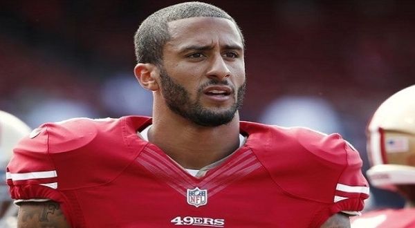 49ers fans burn Colin Kaepernick jerseys in anger after QB refuses to stand  during national anthem