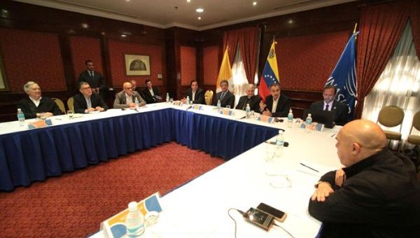 El pasado lunes se anunció el inicio de la mesa de diálogo entre el Gobierno y la oposición venezolana el próximo 30 de septiembre.
