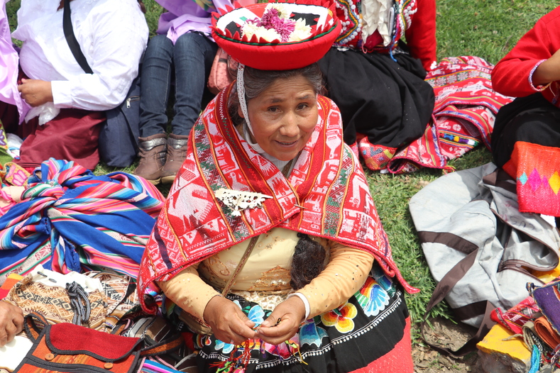Indigenous Women March in Peru | Multimedia | teleSUR English