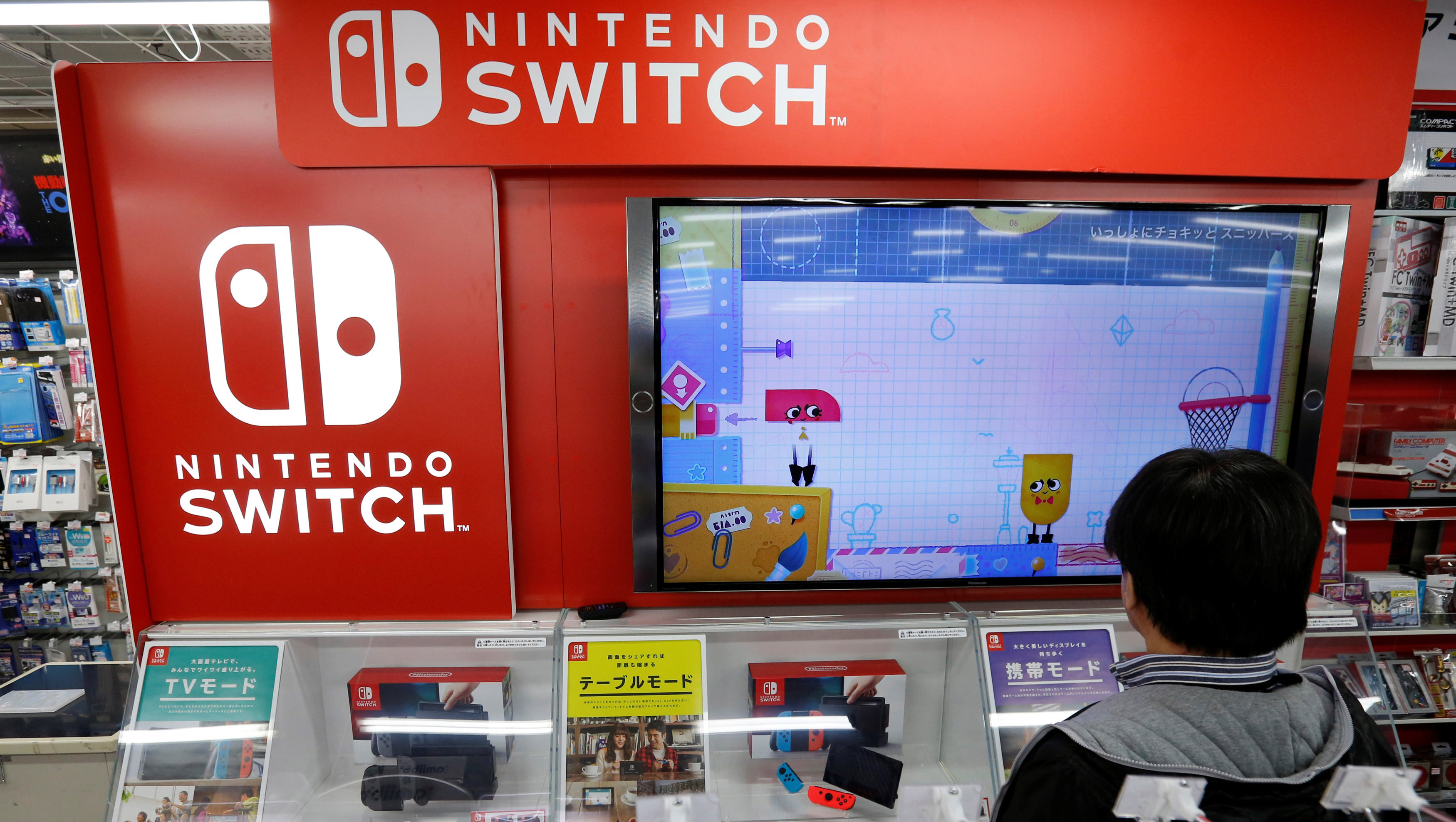 En Tokio ya se empezó a vender la nueva apuesta de Nintendo.