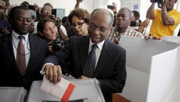 Former Haiti President Aristide Survives Assassination ...