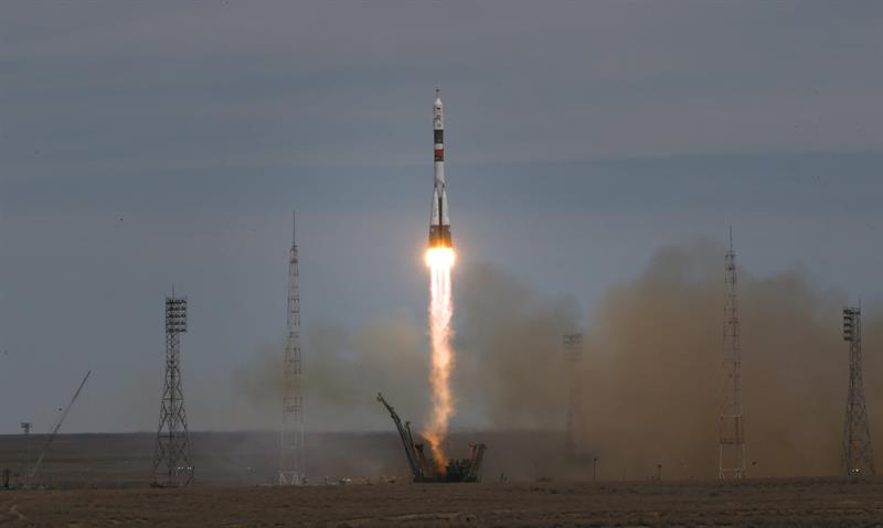 Momento del lanzamiento del cohete Soyuz-FG y la nave espacial Soyuz MS-04 desde el cosmódromo de Baikonur (Kazajistán)