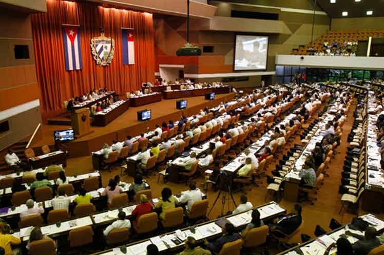 Las elecciones en Cuba se dan en varias etapas. Que van desde la elección a las Asambleas Municipales a la elección de las altas autoridades del Consejo de Estado.