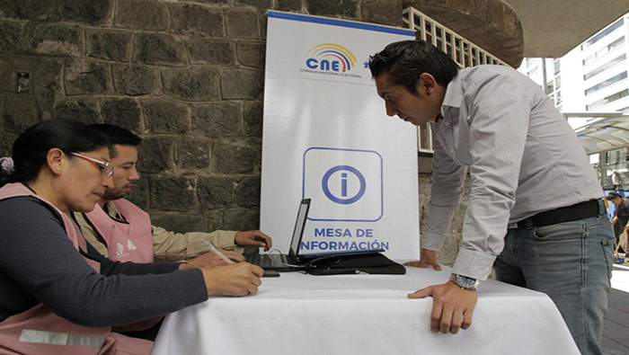 El domingo 4 de febrero la ciudadanía ecuatoriana deberá acudir a las urnas para votar en un referendo convocado por el Gobierno.
