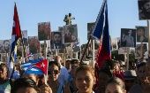 Jovenes participan en el proceso electoral cubano